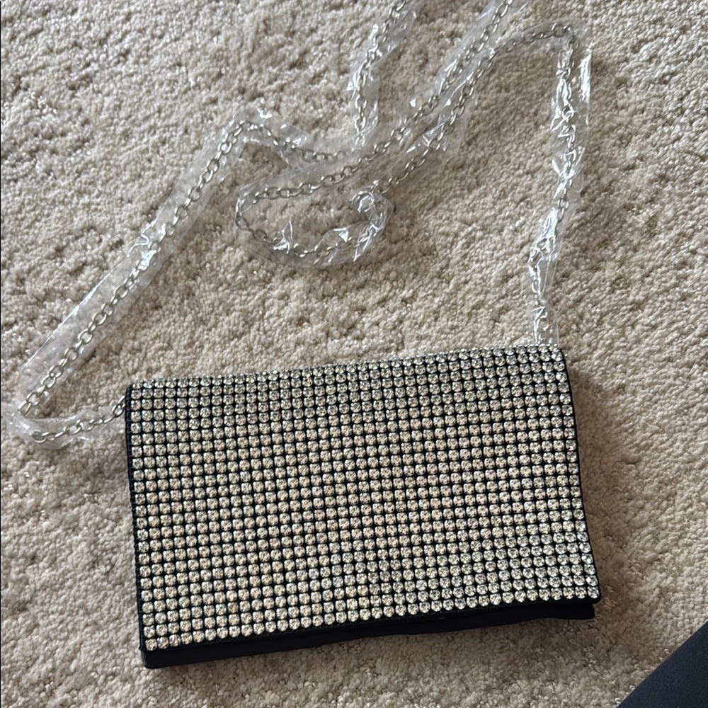Elegant Silver Crystal Clutch
